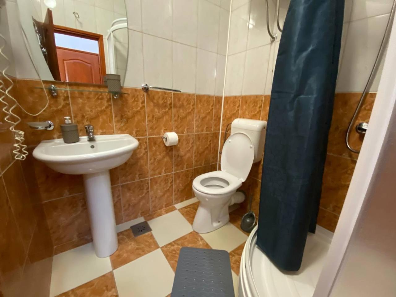Alina'S Apartment Bečići Εξωτερικό φωτογραφία