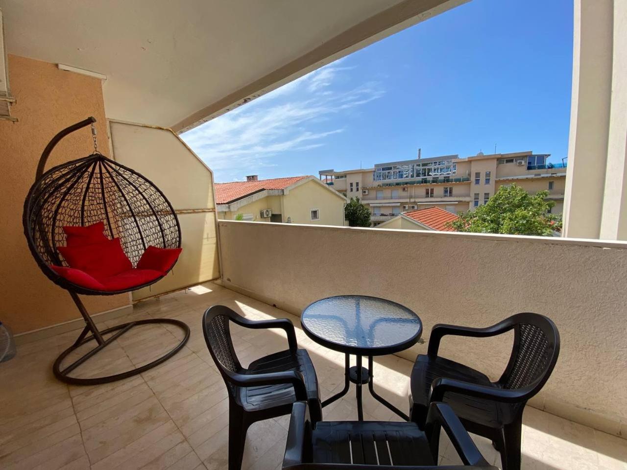 Alina'S Apartment Bečići Εξωτερικό φωτογραφία