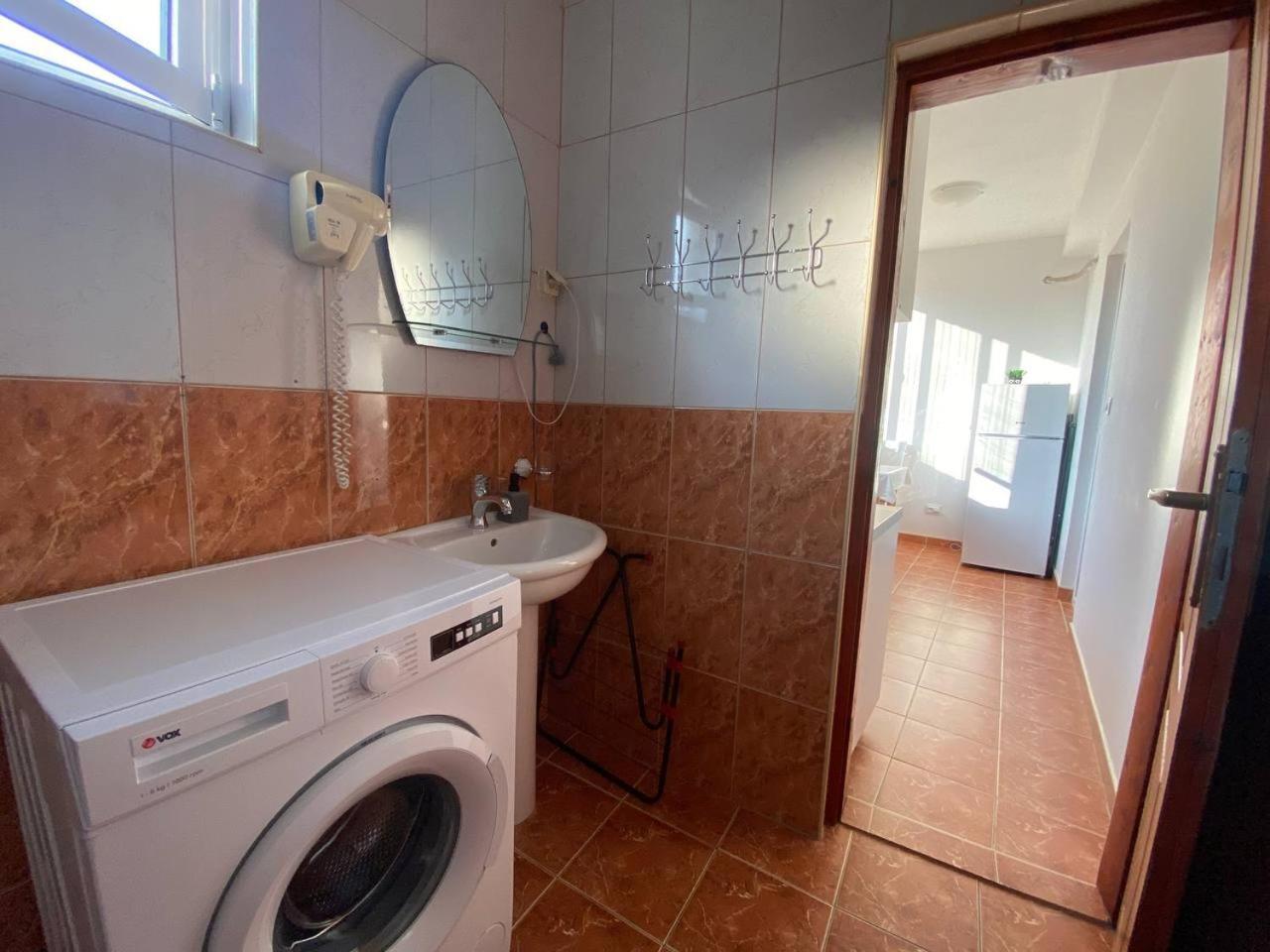 Alina'S Apartment Bečići Εξωτερικό φωτογραφία