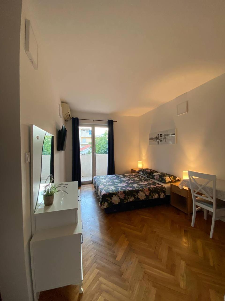 Alina'S Apartment Bečići Εξωτερικό φωτογραφία