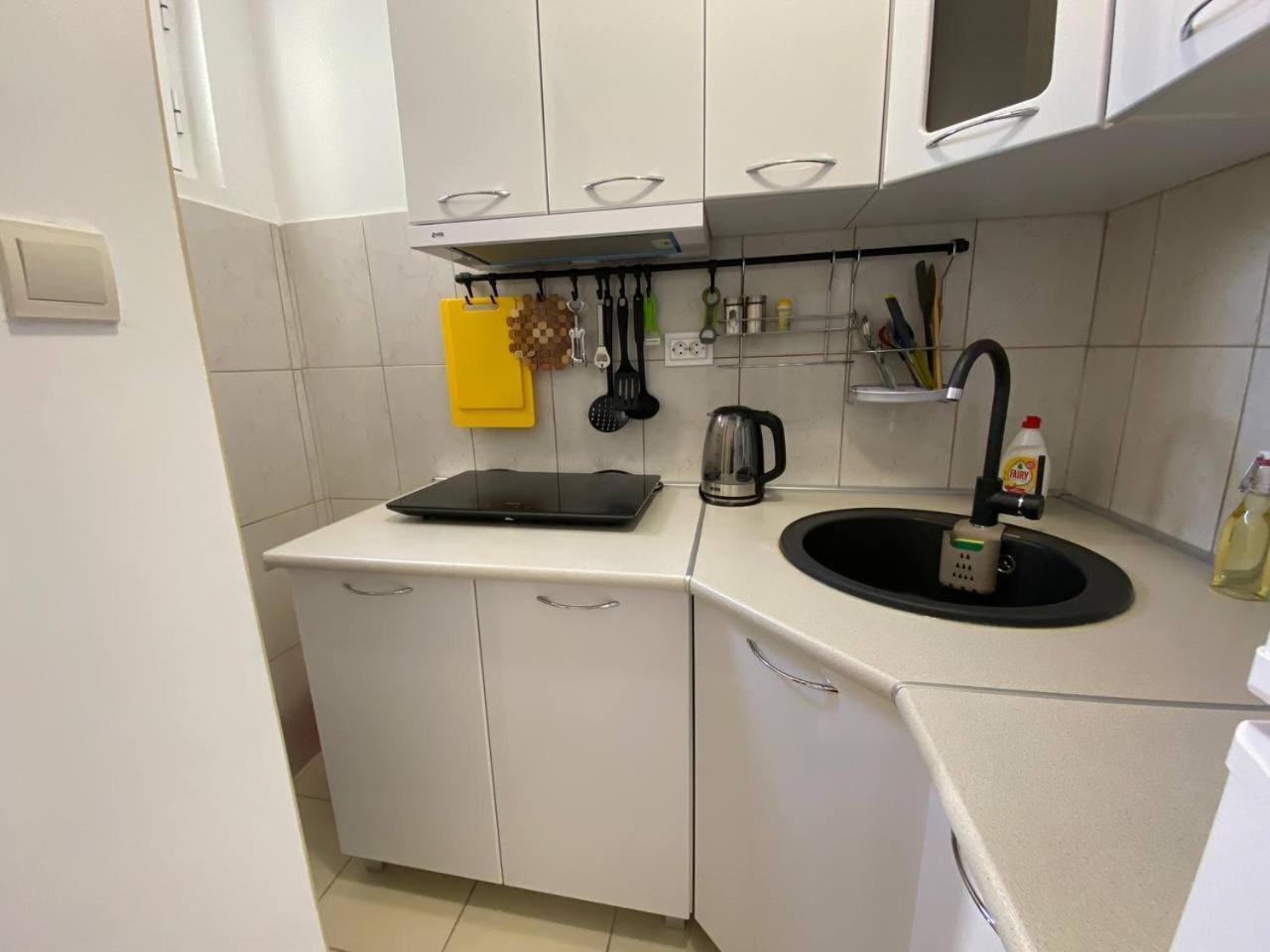 Alina'S Apartment Bečići Εξωτερικό φωτογραφία