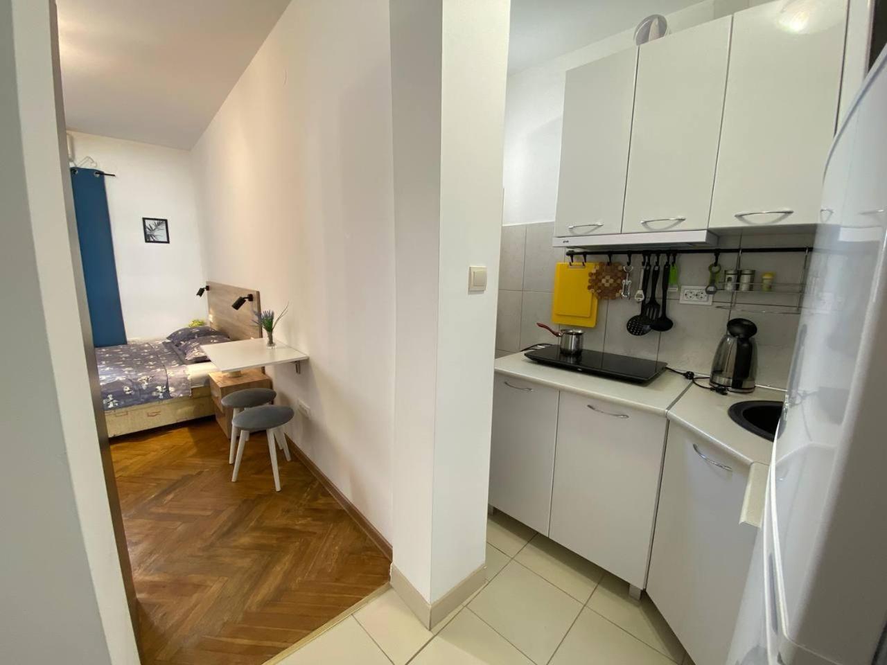 Alina'S Apartment Bečići Εξωτερικό φωτογραφία