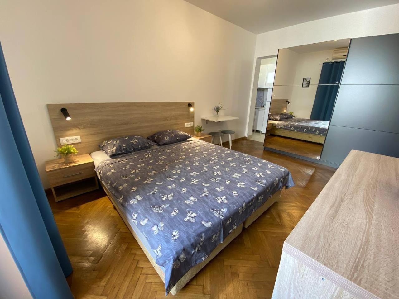 Alina'S Apartment Bečići Εξωτερικό φωτογραφία
